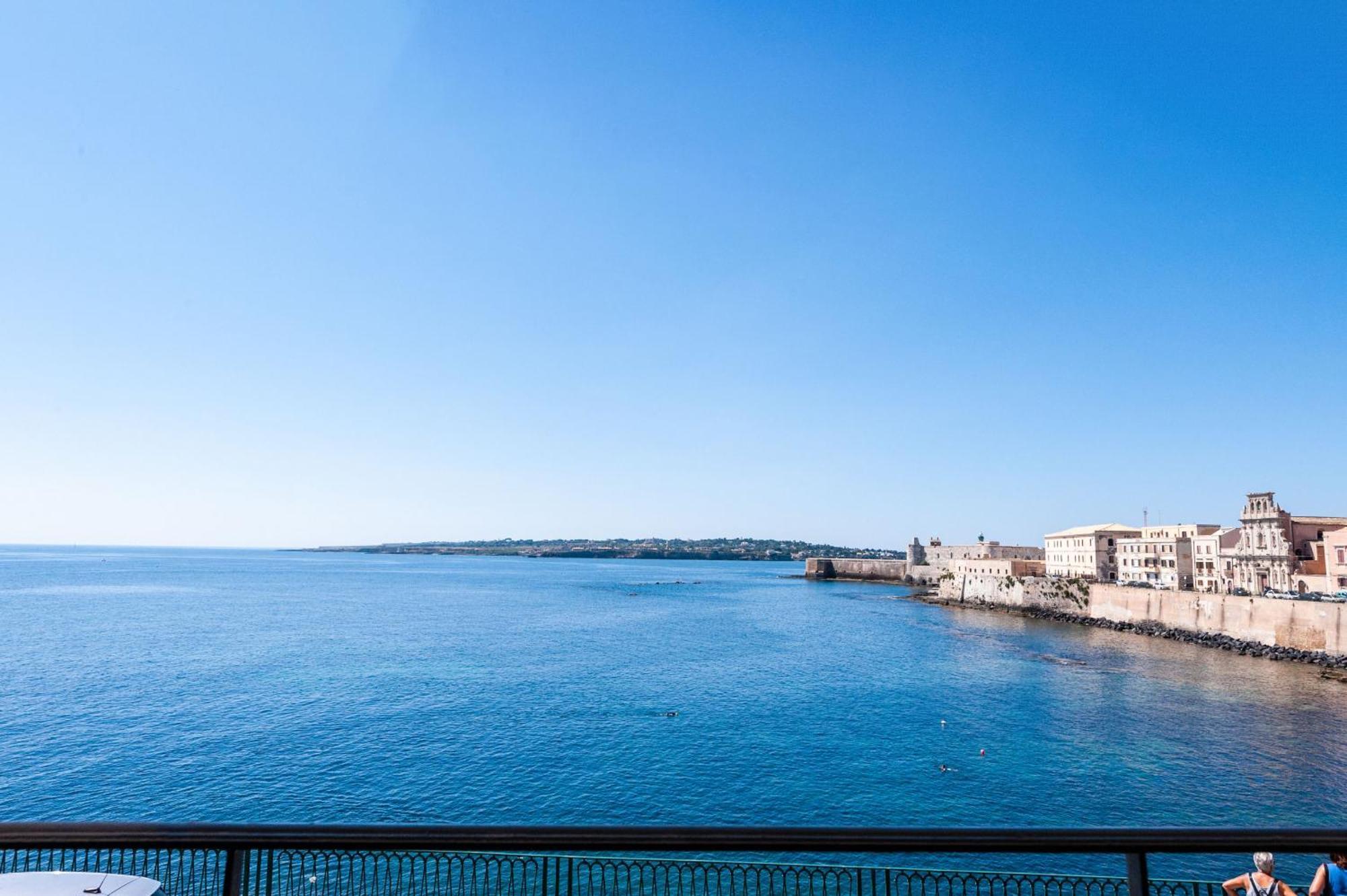 Una Finestra Su Cala Rossa By Wonderful Italy Syracuse Екстер'єр фото